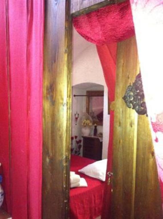 Le Petit Chateau Bed and Breakfast Dolceacqua Camera foto